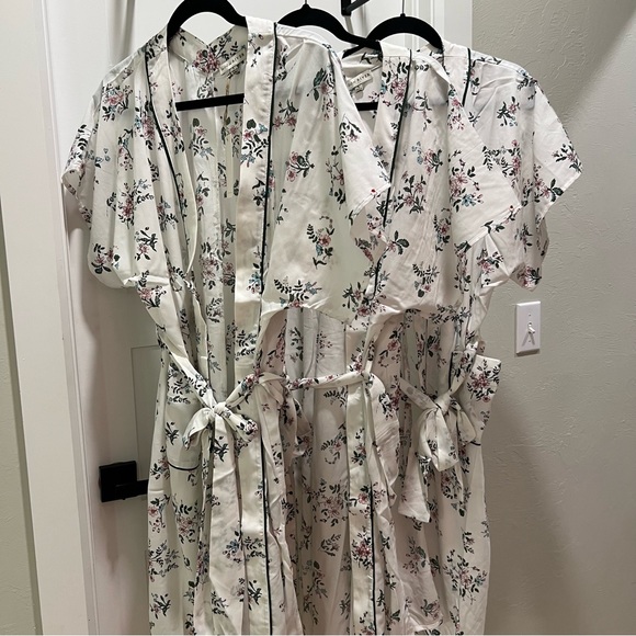 Anthropologie Moon River Short White Robe with Pink Flowers. Several Available - Picture 2 of 6